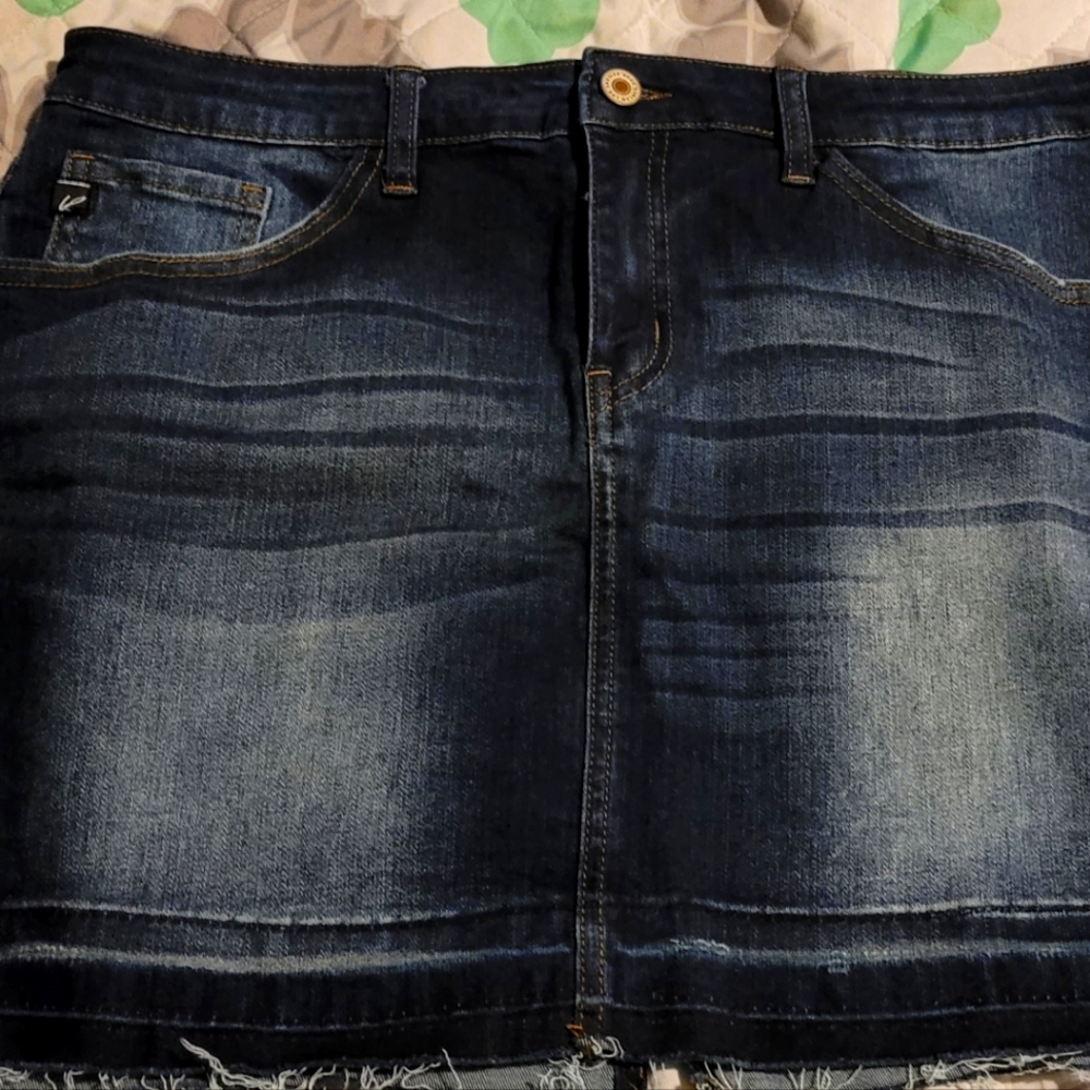 Kancan Dark wash Demin skirt NWOT size 13/30